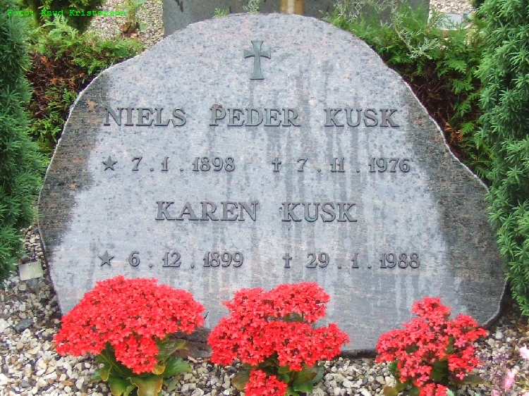 Niels Peder Kusk, Vinderslev kirkegård