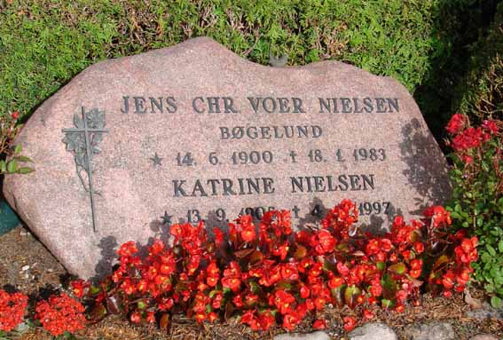 Jens Chr.-Katrine Voer Nielsen. Karup Kirkegård