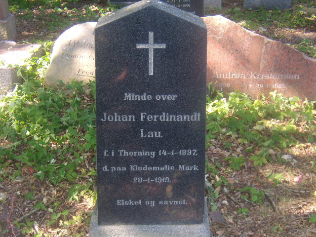 Johan Ferdinandt Lau. Klode Mølle, Engesvang Kirkegård