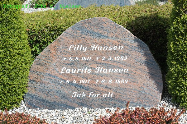 Lilly Olivia Nielsen-Laurits Søren Hansen. Grathe Kirkegård