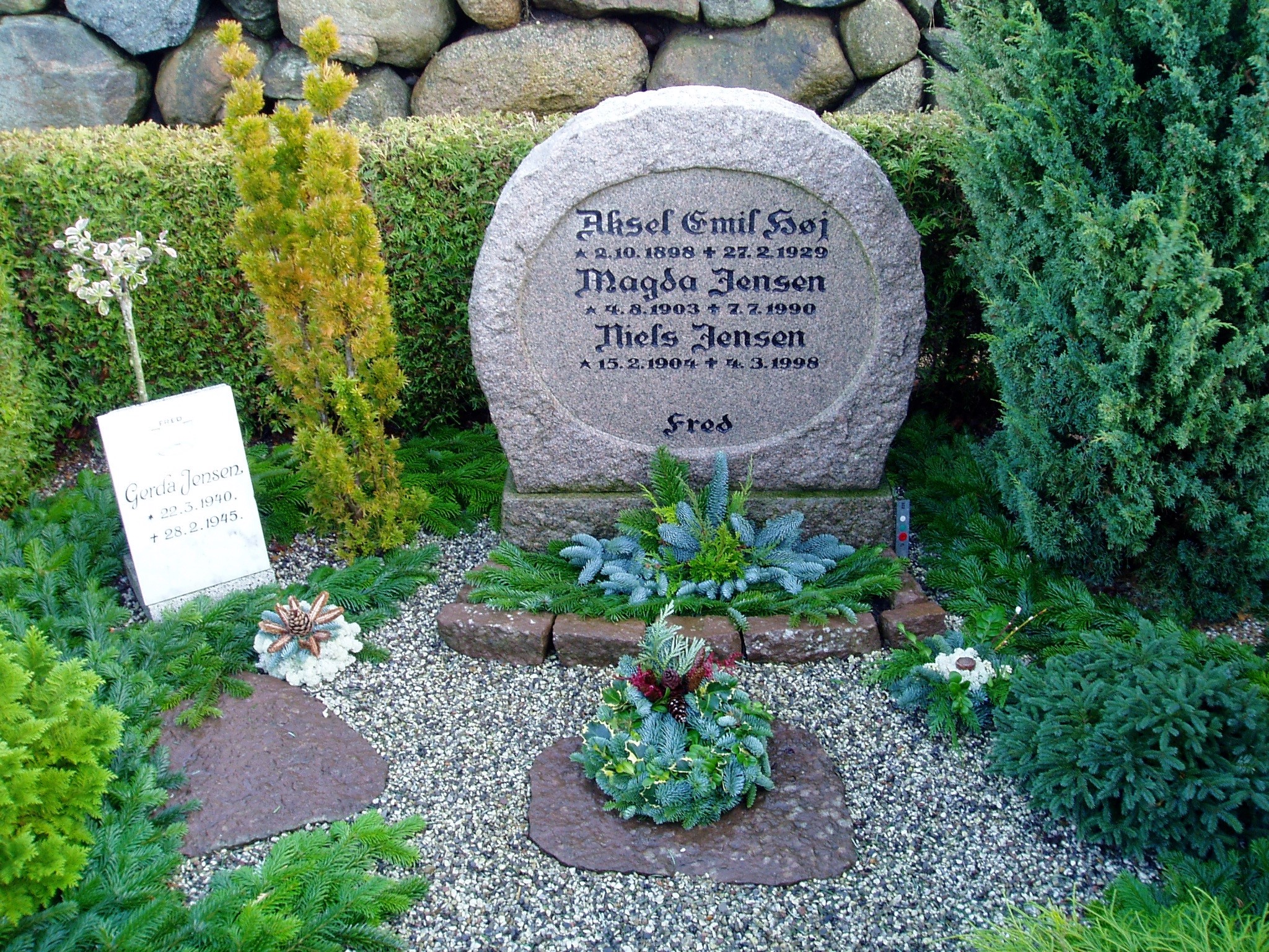 Magda-Aksel Høj Niels Jensen. Tyrsted Kirkegård