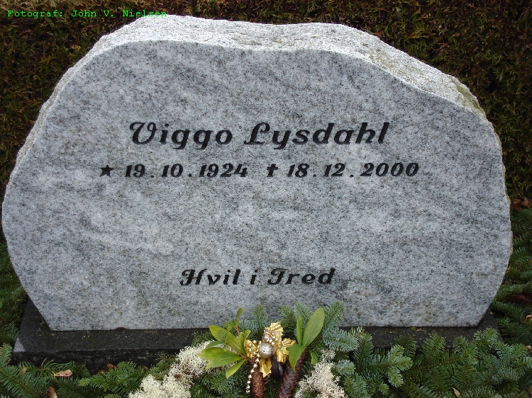 Viggo Lysdahl, Thorning Kirke