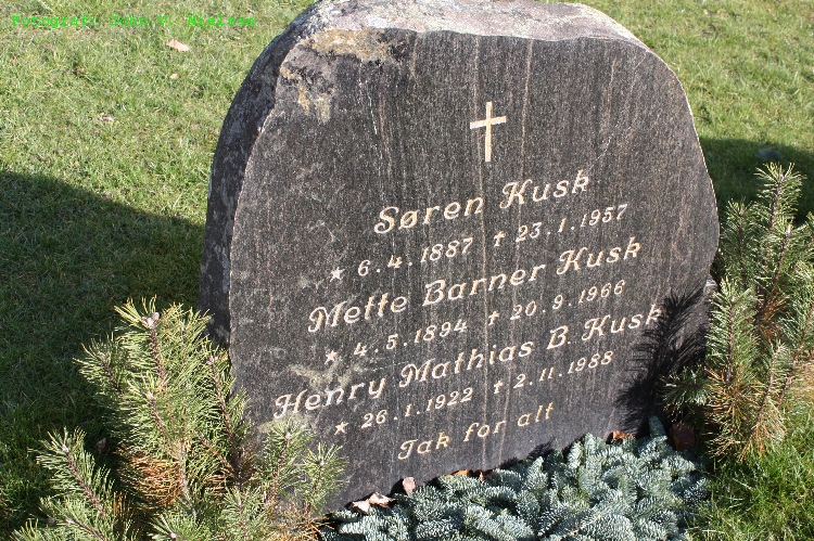 Søren Johannesen Kusk-Mette Barner. Thorning Kirkegård